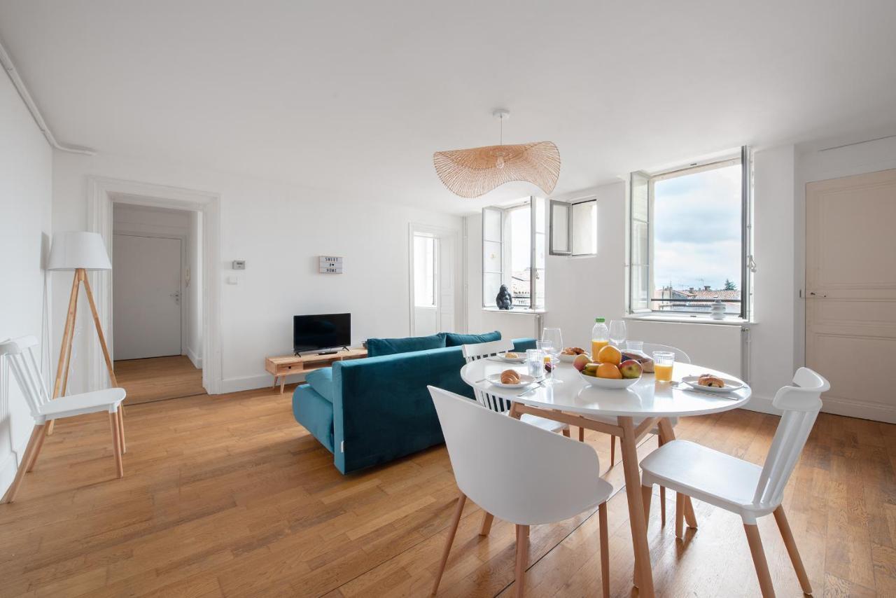 Charmand Duplex Avec Vue Sur La Cite & Les Toits Apartman Carcassone Kültér fotó
